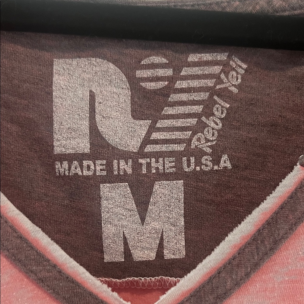 Rebel Yell Pink and Brown Horseshoe Tee - Picture 2 of 4